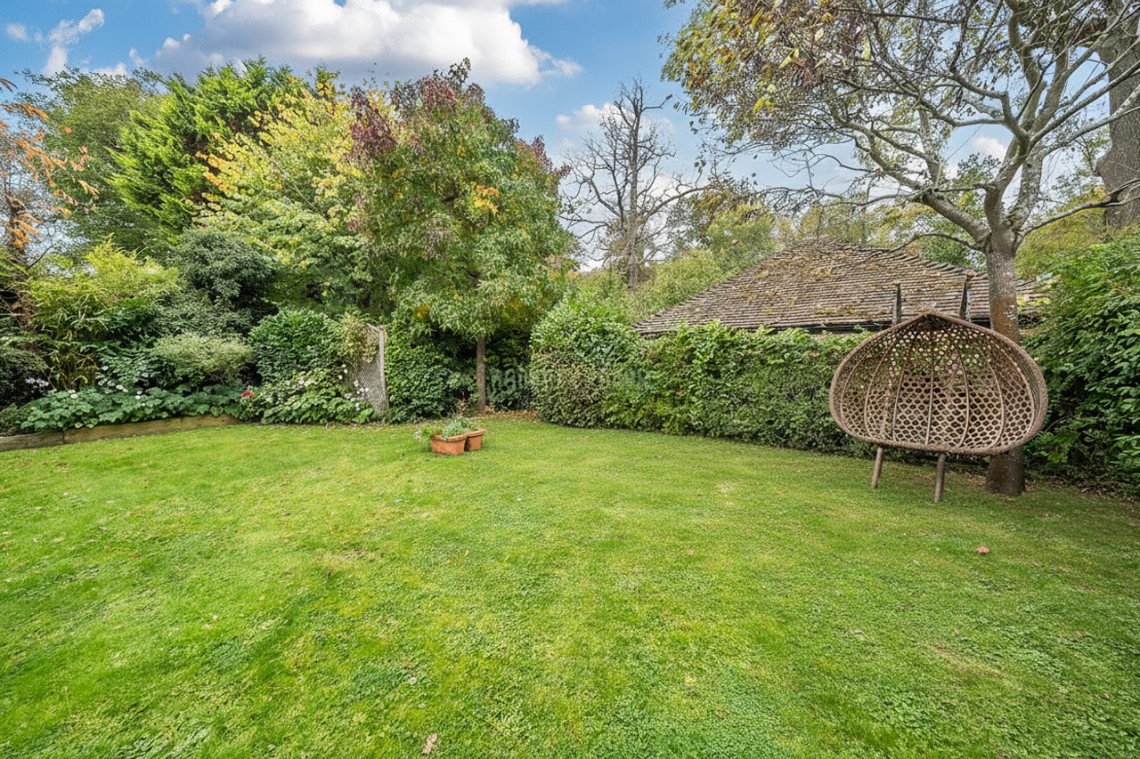 Images for Eleanor Crescent, Mill Hill Village