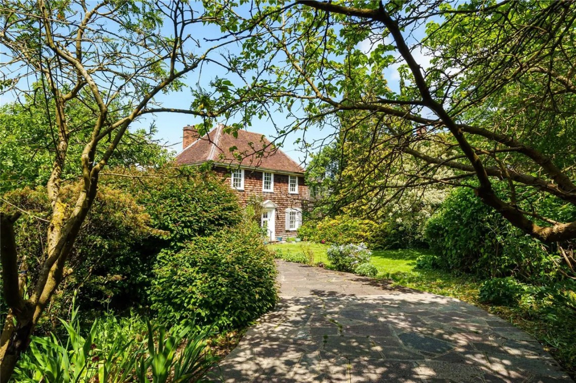 Images for Burtonhole Lane, Mill Hill Village