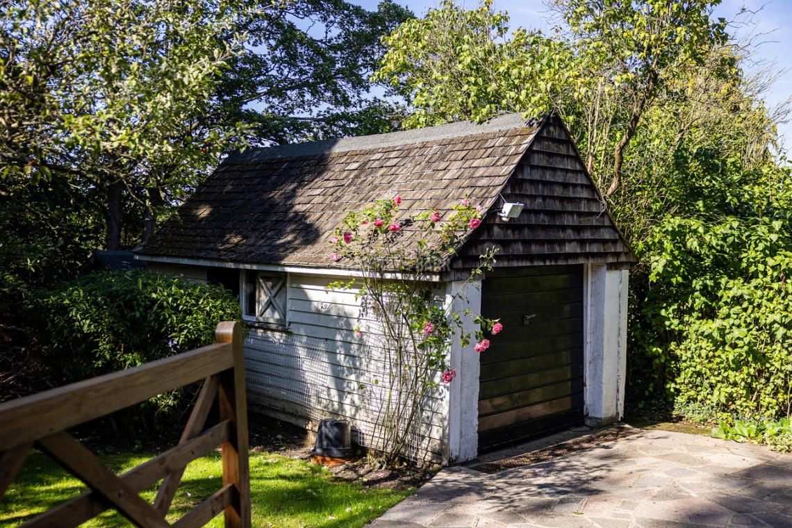 Images for Burtonhole Lane, Mill Hill Village