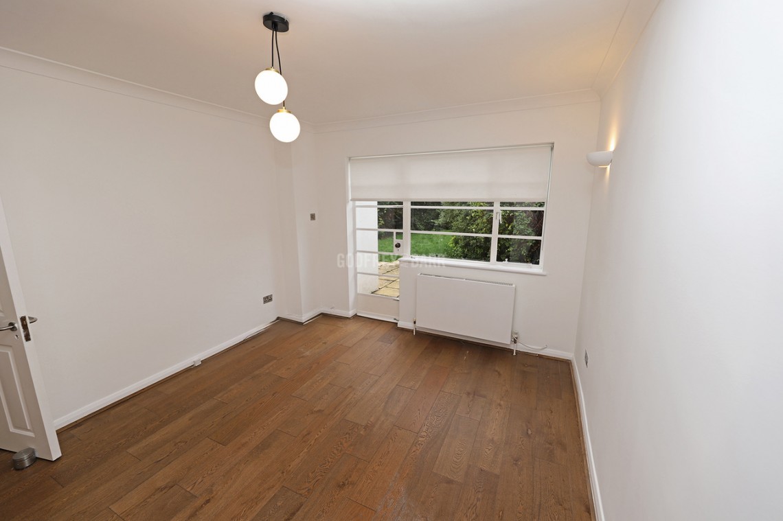 Images for Hutchings Walk, Hampstead Garden Suburb