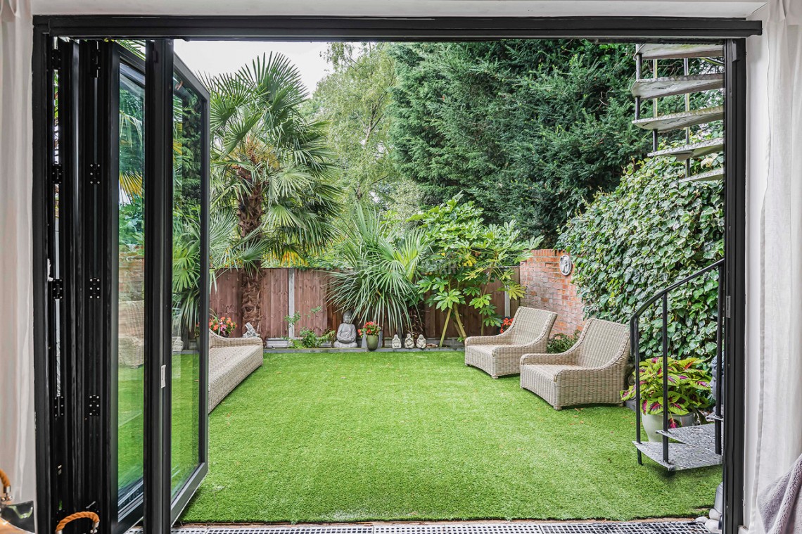 Images for Mill Hill Village