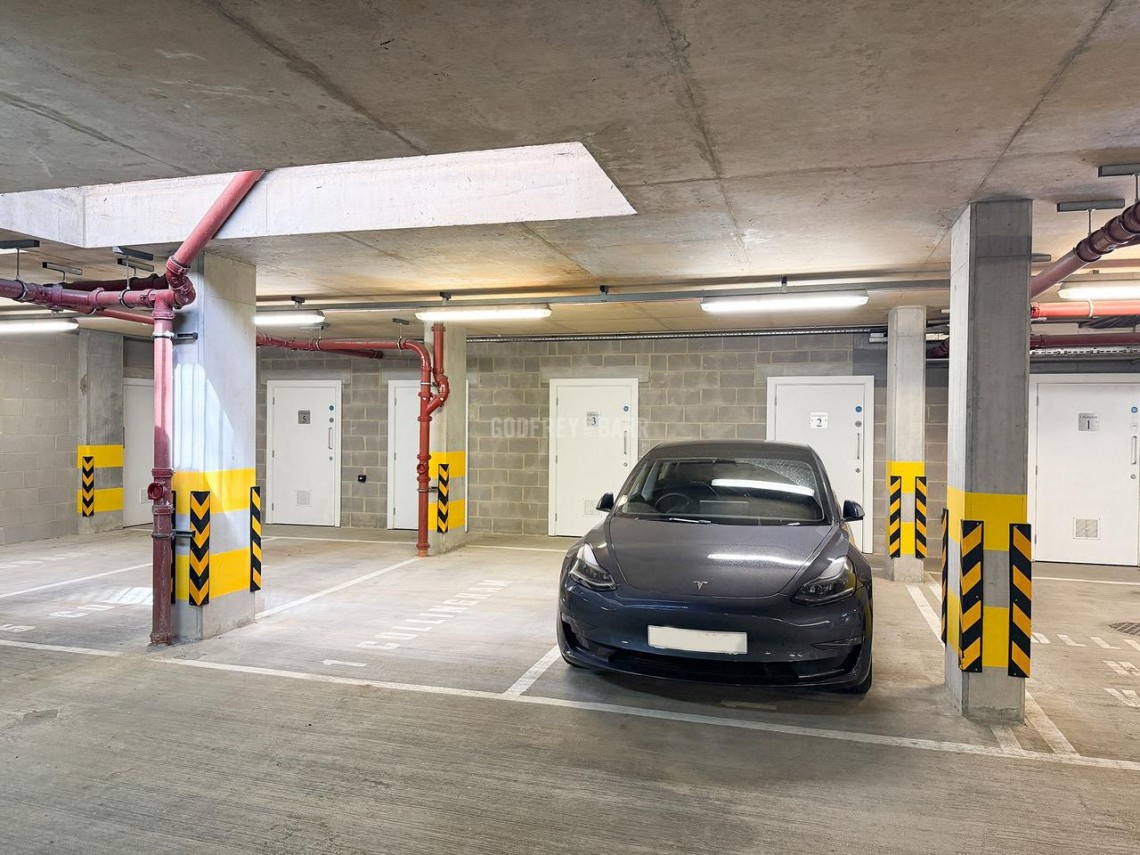 Images for Hammers Lane, Mill Hill