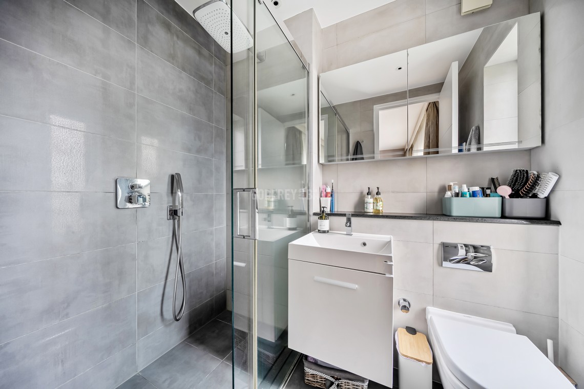 Images for The Reddings, Mill Hill