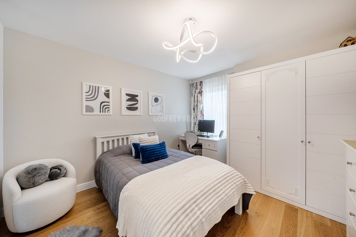 Images for The Reddings, Mill Hill