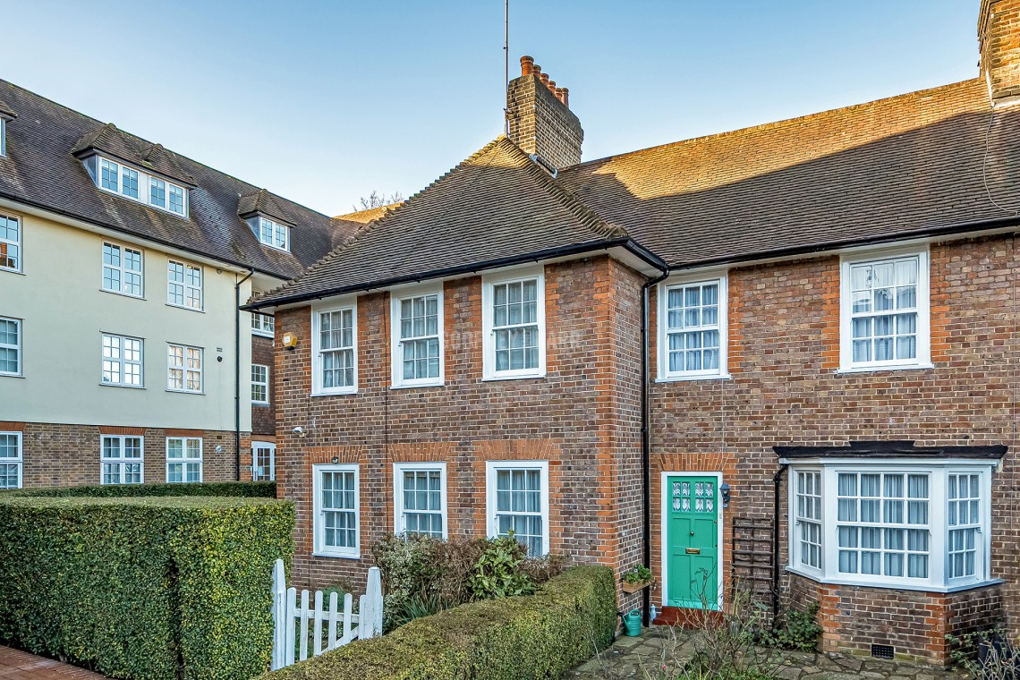 Images for Corringway, Hampstead Garden Suburb