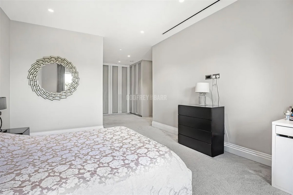 Images for Renaissance House, Cockfosters road