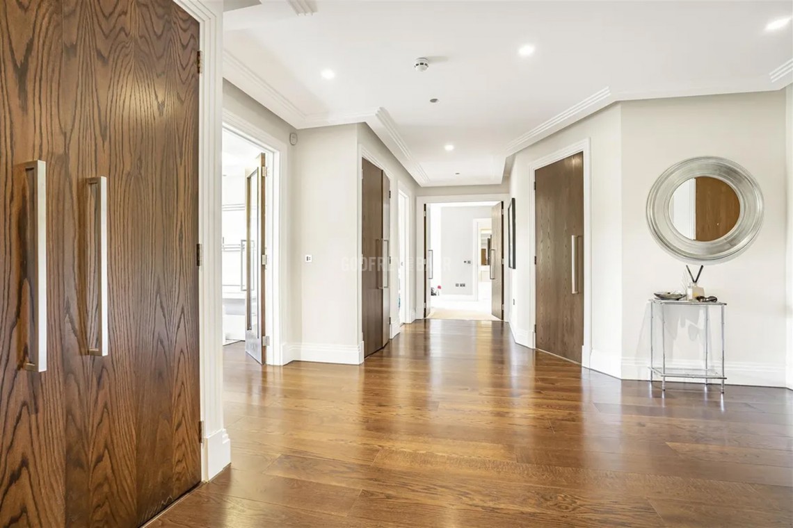 Images for Renaissance House, Cockfosters road