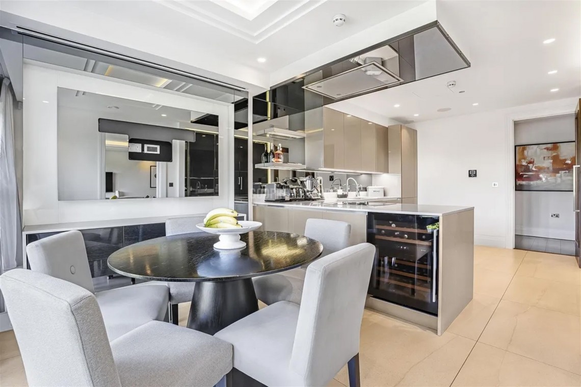 Images for Renaissance House, Cockfosters road