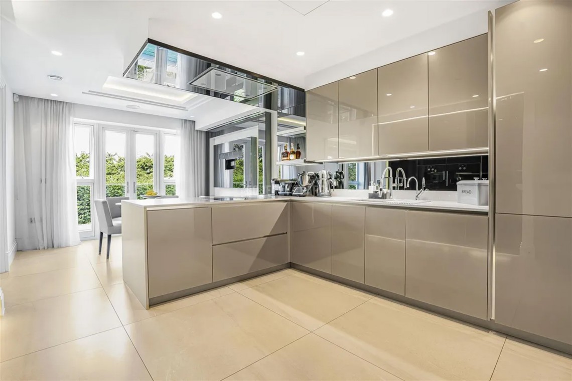 Images for Renaissance House, Cockfosters road