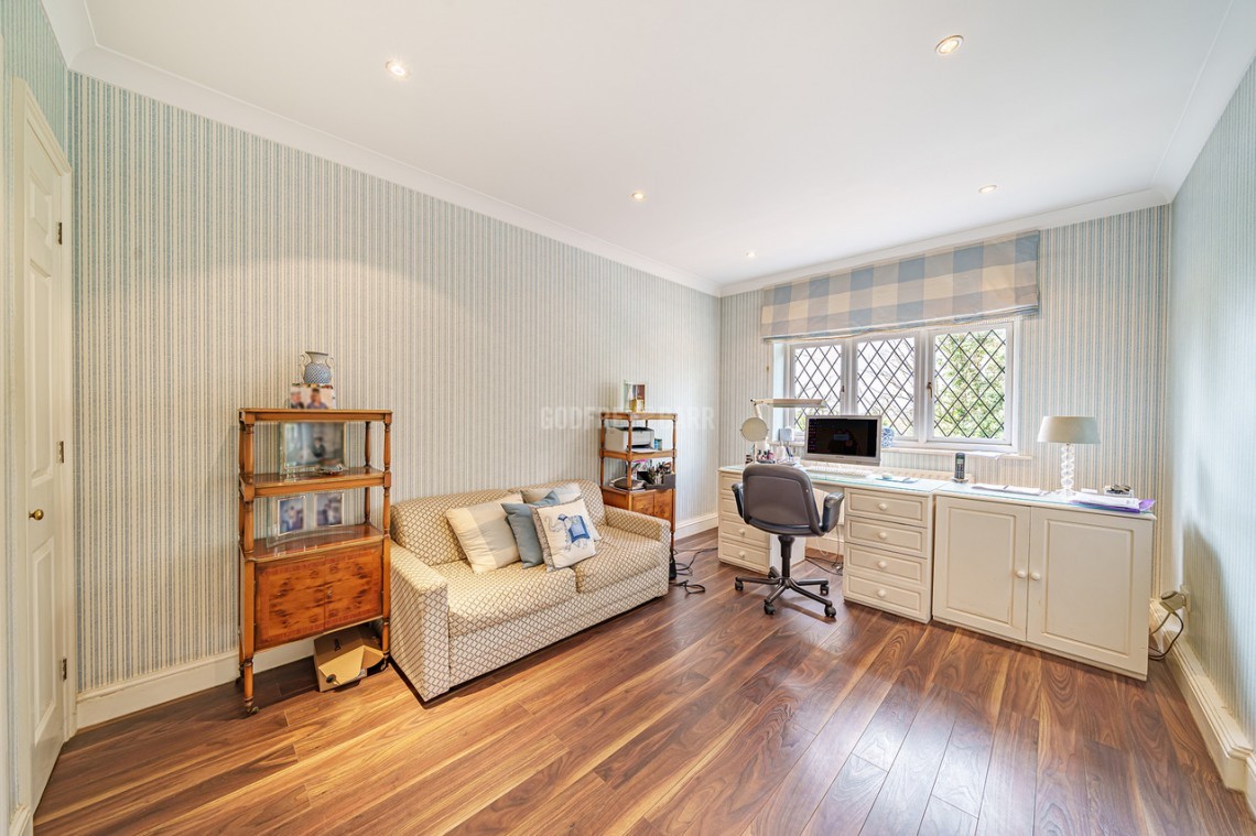 Images for Wise Lane, Mill Hill