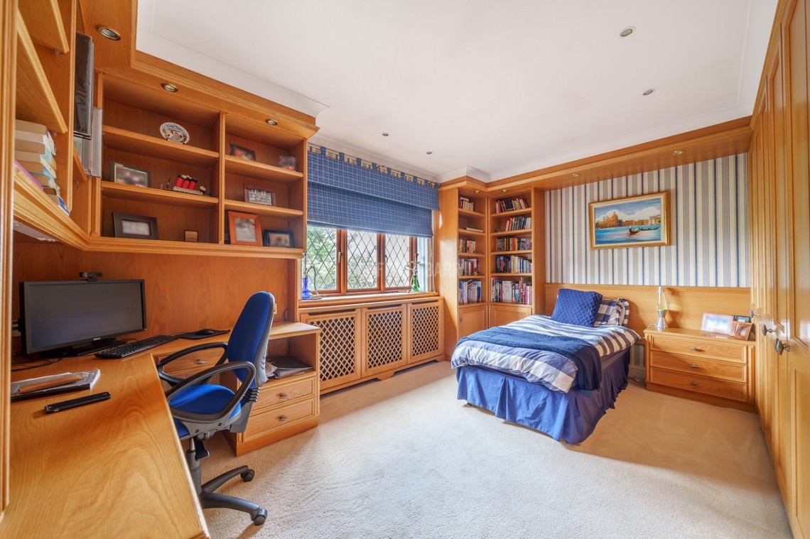 Images for Wise Lane, Mill Hill