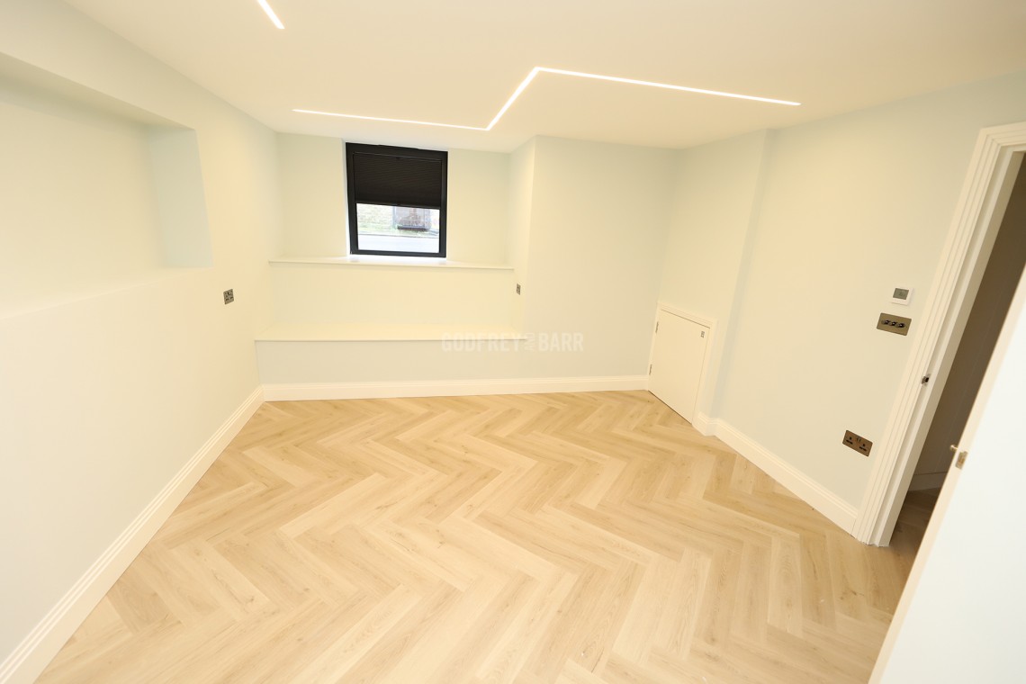 Images for Aylmer Mew, East Finchley / Highgtae borders