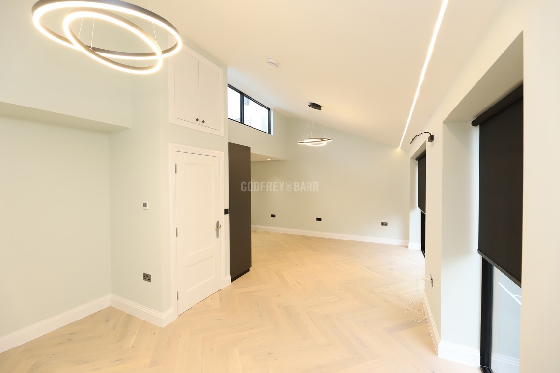 Images for Aylmer Mew, East Finchley / Highgtae borders