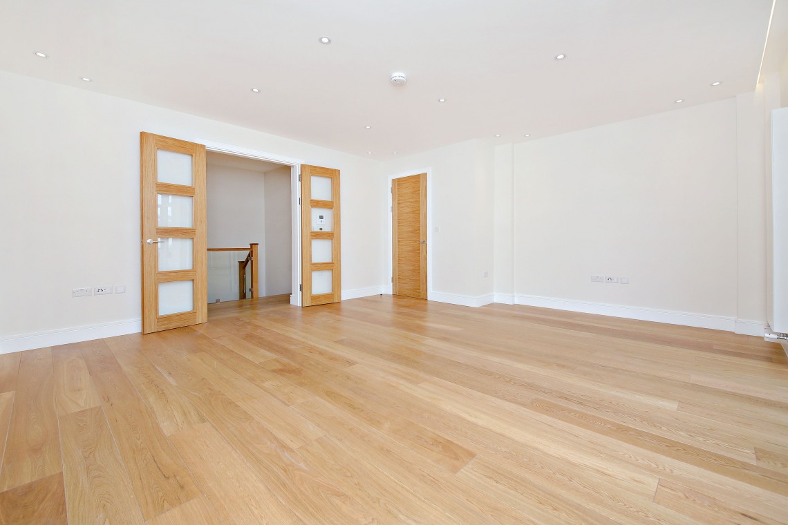 Images for Beechcroft Avenue, Golders Green