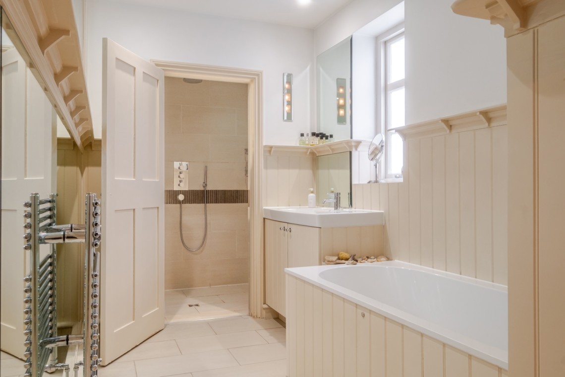 Images for Corringham Road, Hampstead Garden Suburb