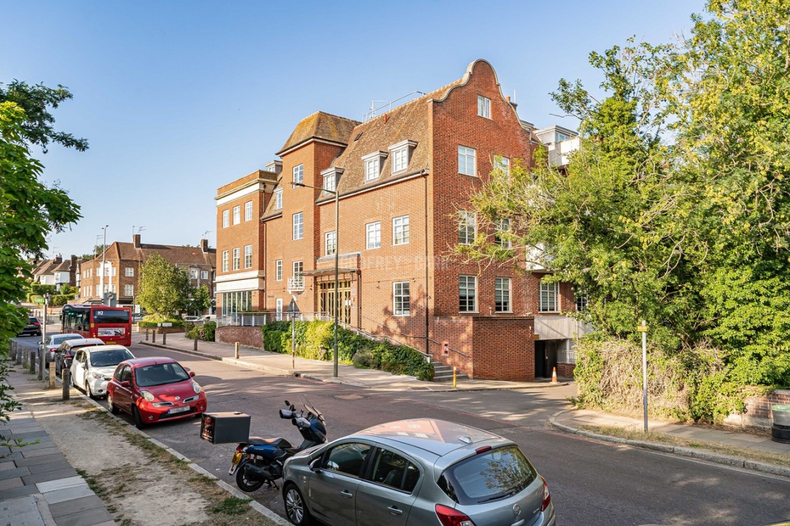Images for Kingsley Way, Hampstead Garden Suburb