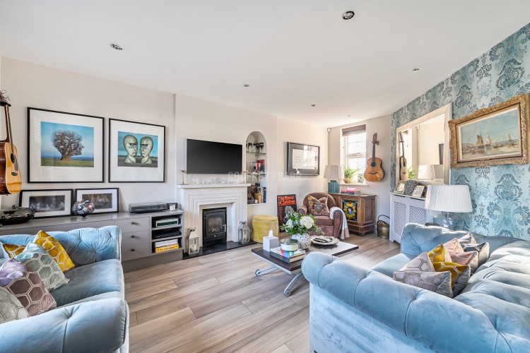 View Full Details for Midholm, Hampstead Garden Suburb