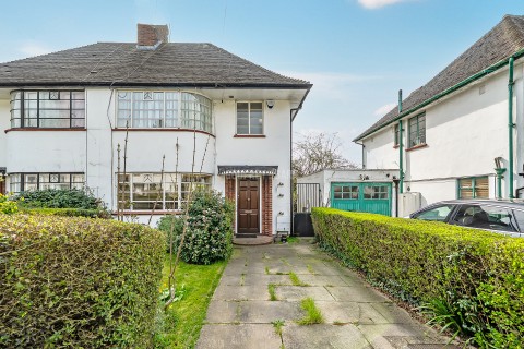 Howard Walk, Hampstead Garden Suburb