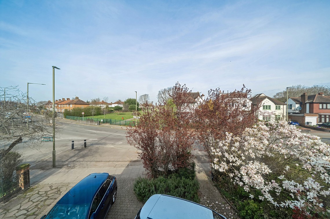 Images for Lyndhurst Avenue, Mill Hill