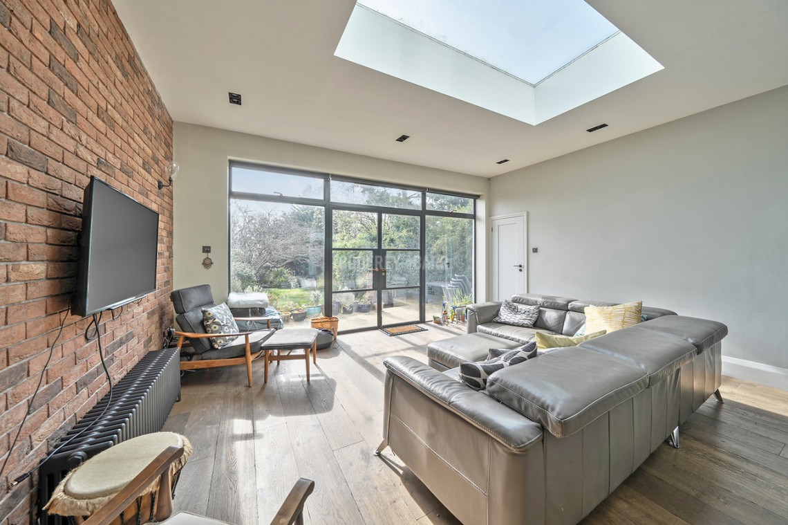 Images for Lyndhurst Avenue, Mill Hill