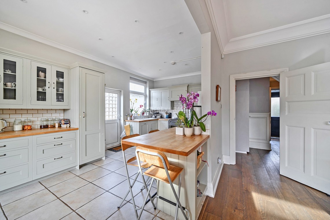 Images for Lyndhurst Avenue, Mill Hill