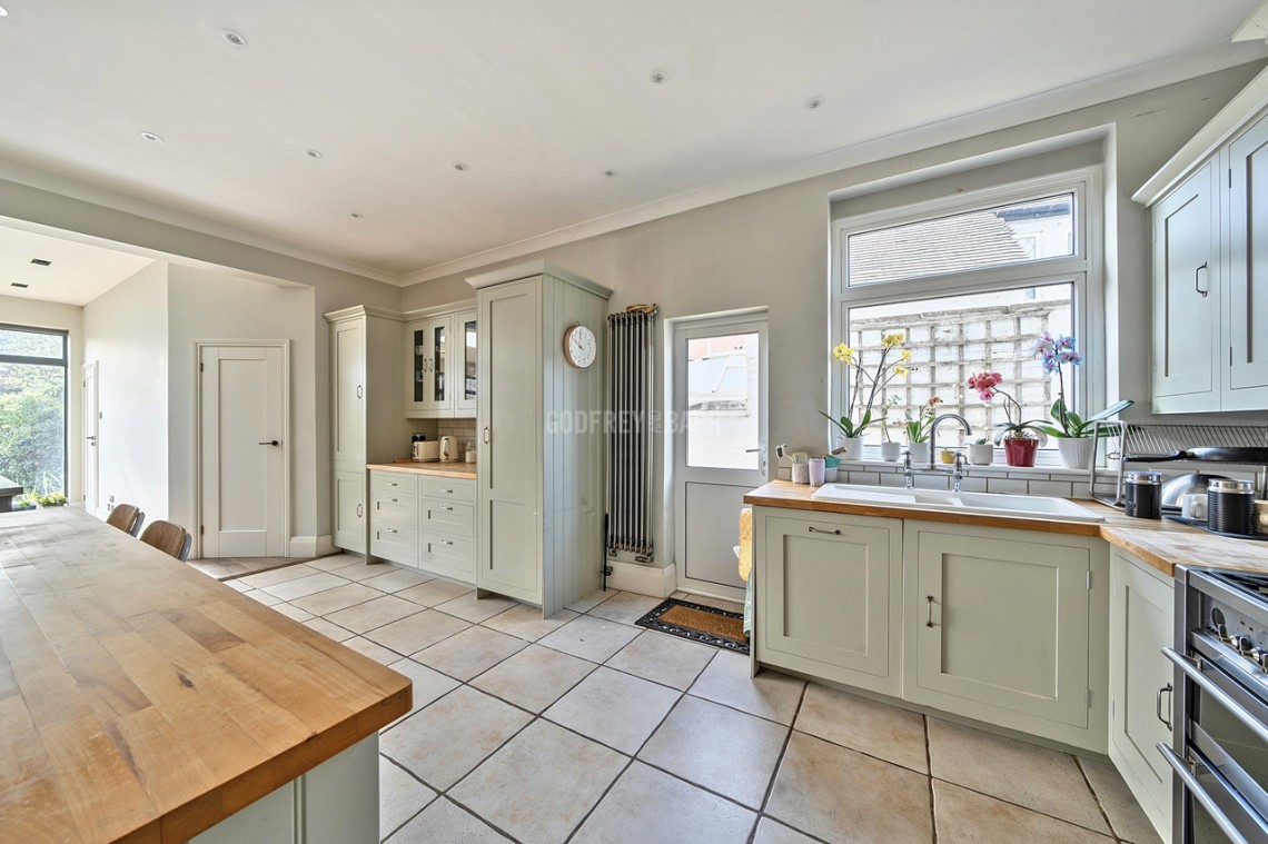 Images for Lyndhurst Avenue, Mill Hill