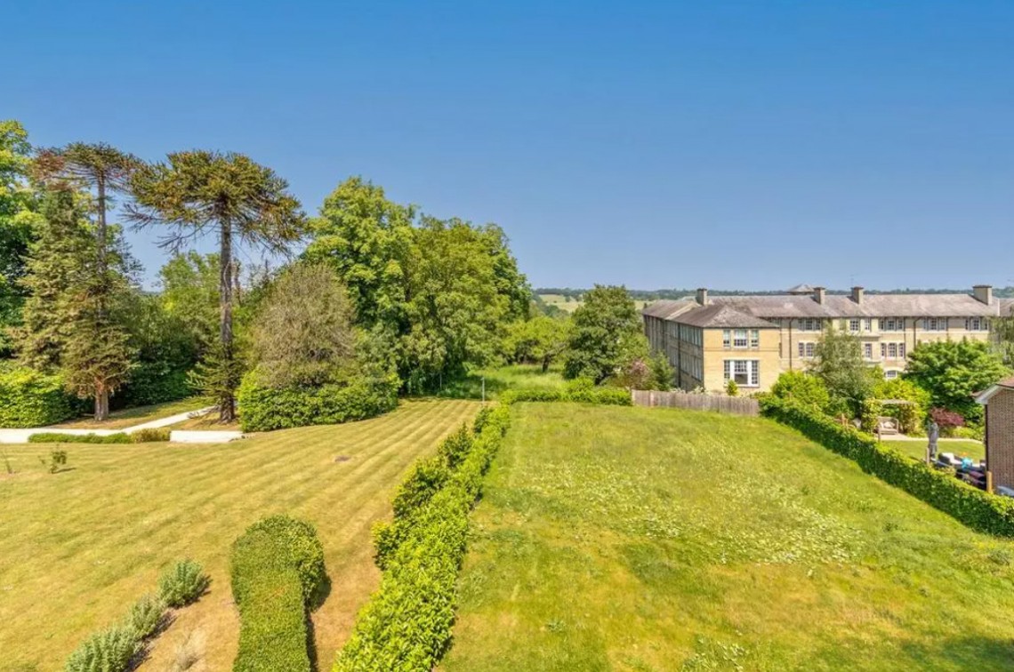 Images for Rosary Manor, Mill Hill Village