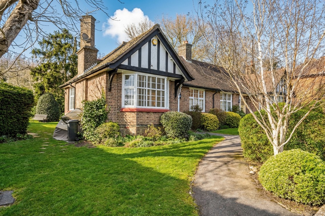 Images for Hammers Lane, Mill Hill