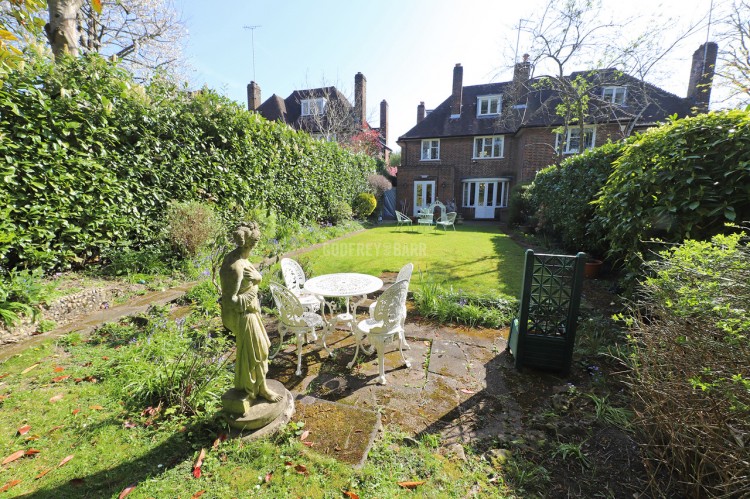 View Full Details for Gurney Drive, Hampstead Garden Suburb