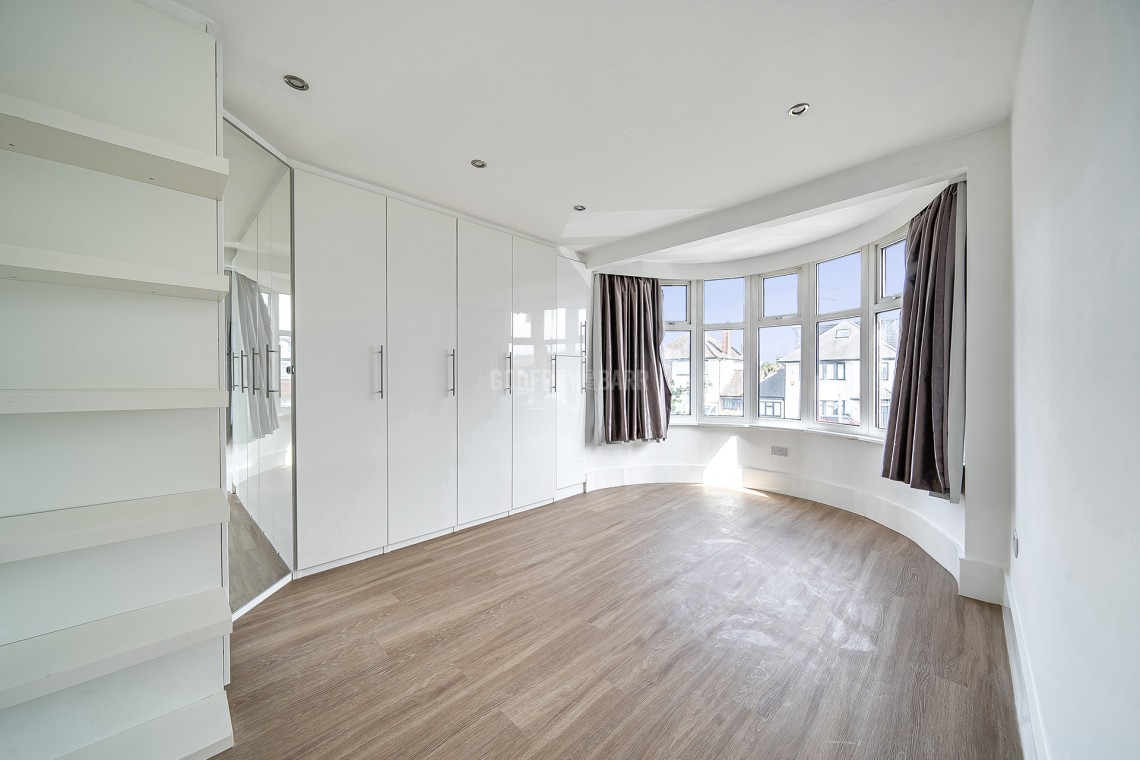Images for Selvage Lane, Mill Hill
