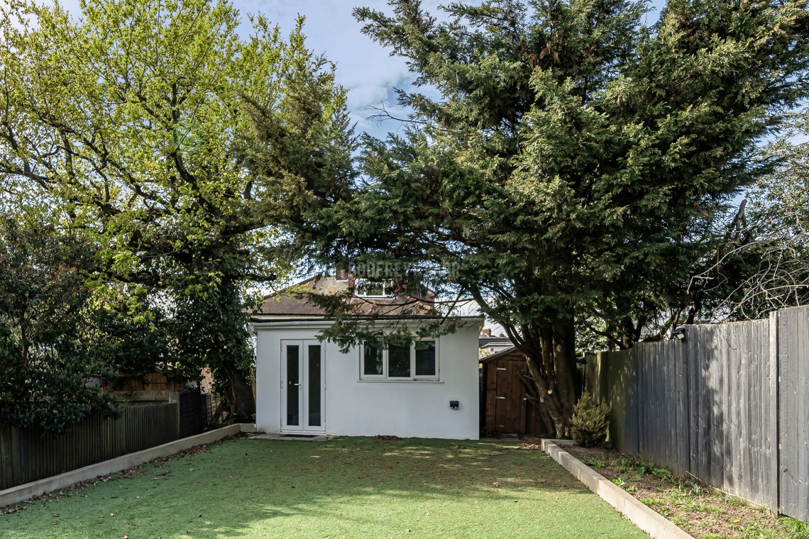 Images for Selvage Lane, Mill Hill