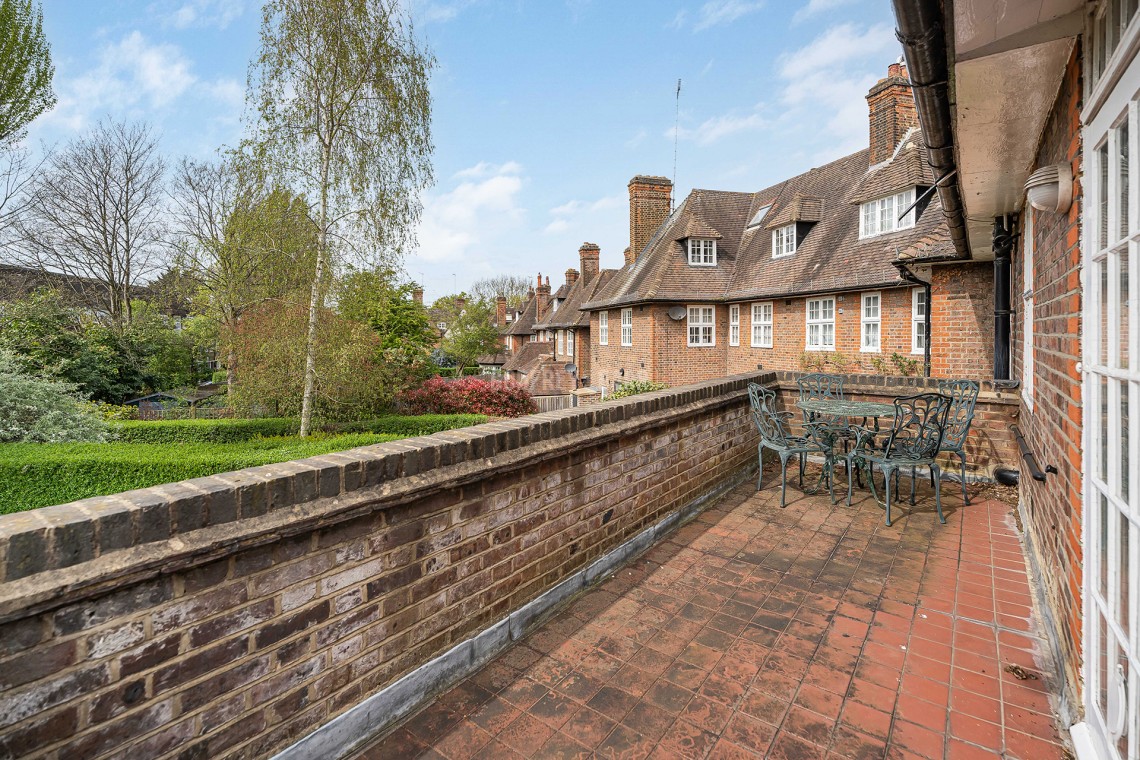 Images for Corringway, Hampstead Garden Suburb