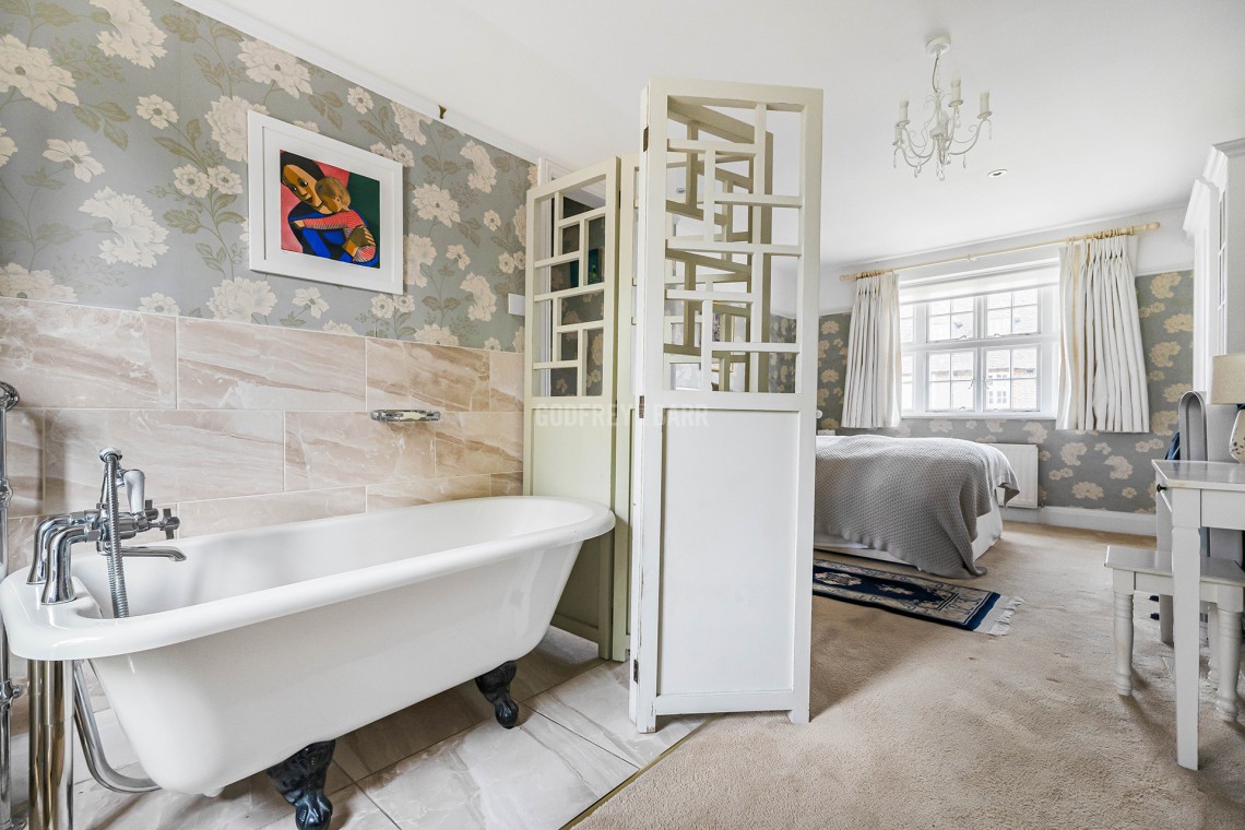 Images for Corringway, Hampstead Garden Suburb