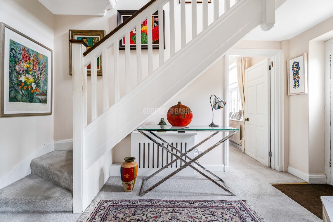 Images for Corringway, Hampstead Garden Suburb