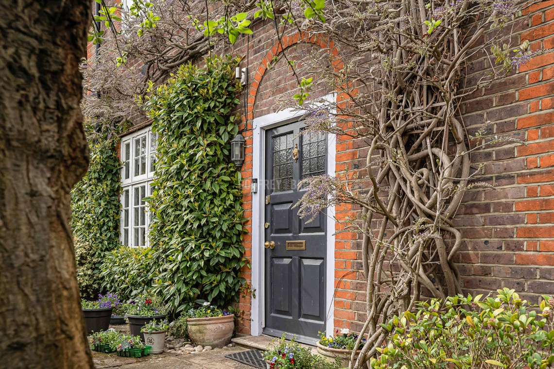 Images for Corringway, Hampstead Garden Suburb