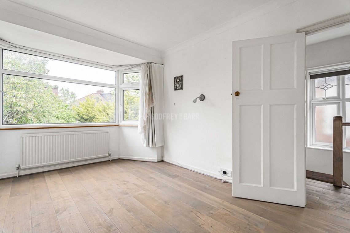 Images for Cheviot Gardens, Golders Green Estate