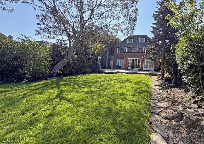 Chalton Drive, Hampstead Garden Suburb