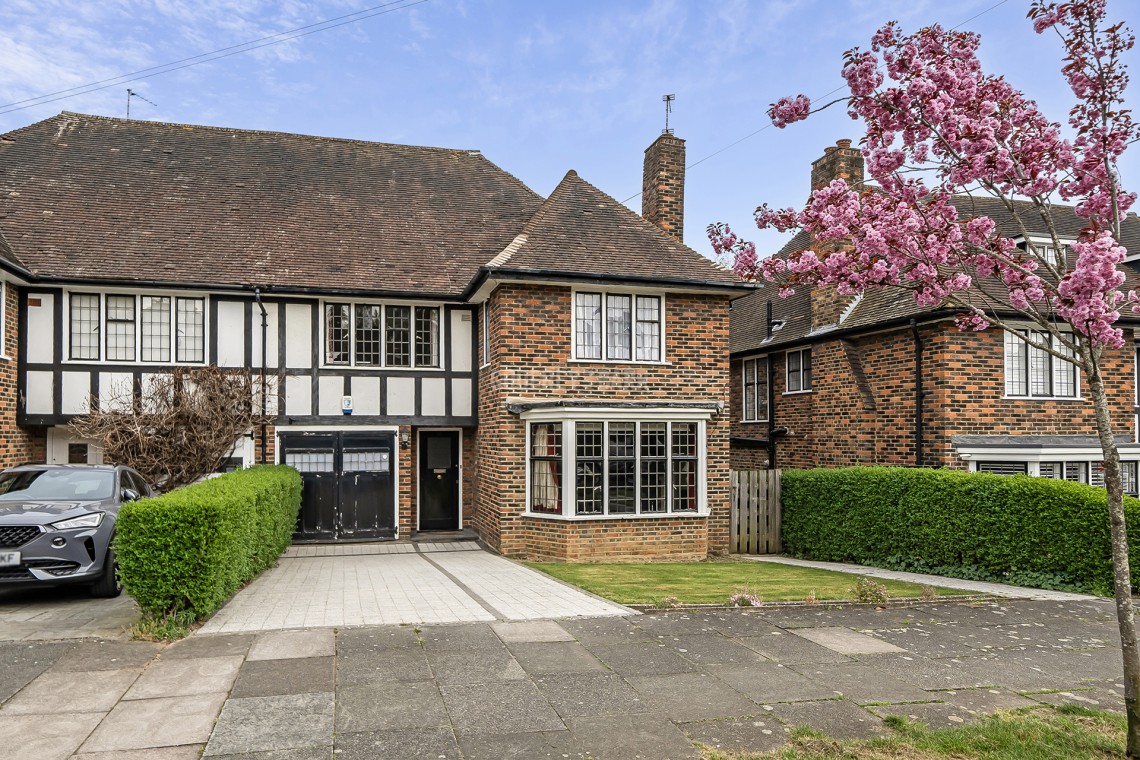 Images for Greenhalgh Walk, Hampstead Garden Suburb