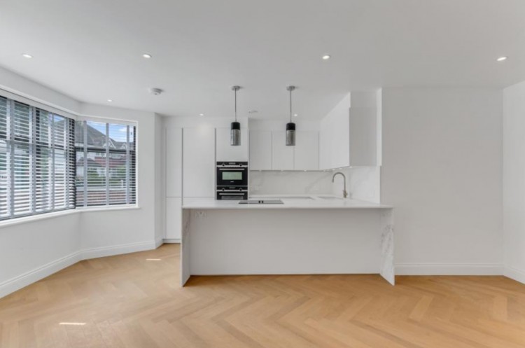 View Full Details for Beechcroft Avenue, Golders Green