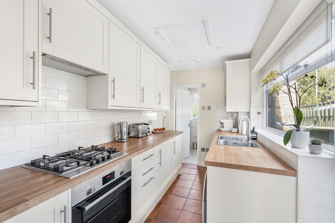 Images for Avenue Cottages, Mill Hill Village