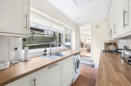 Images for Avenue Cottages, Mill Hill Village