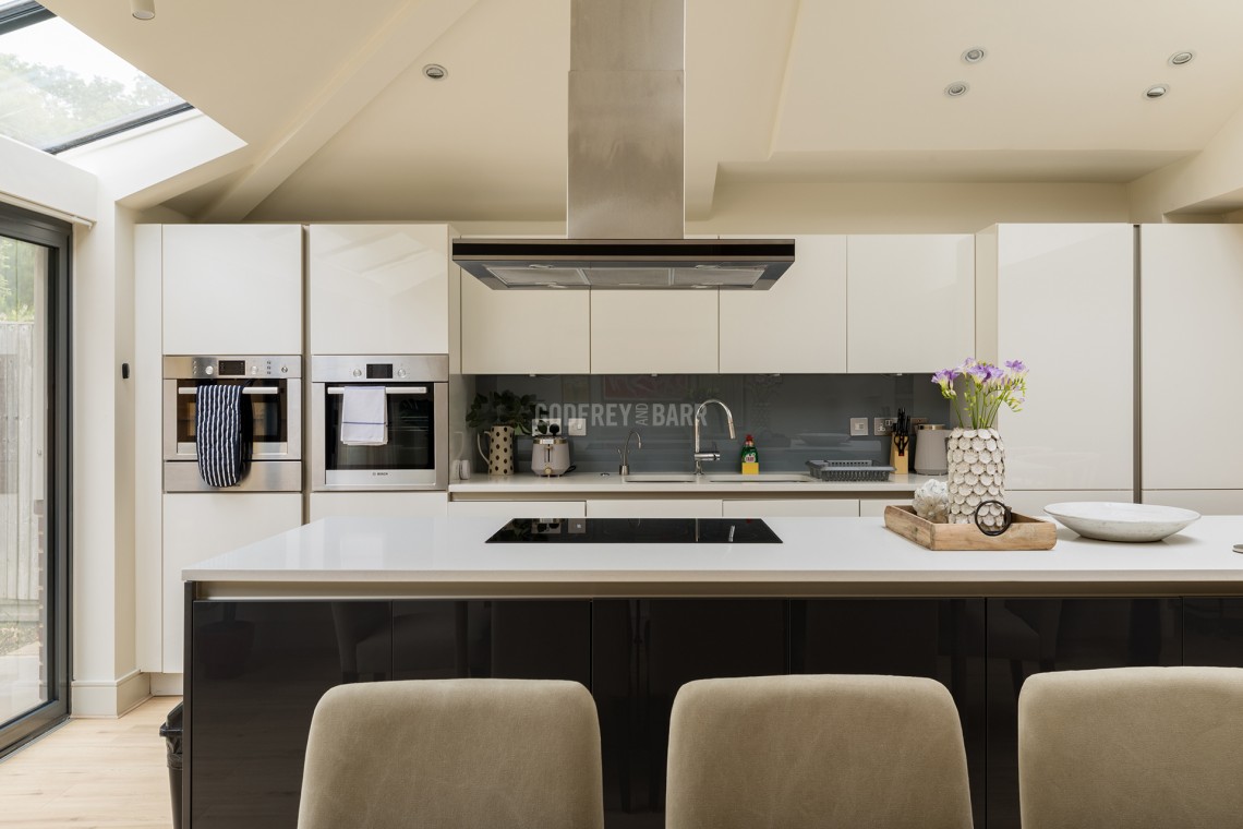 Images for Lyndhurst Avenue, Mill Hill