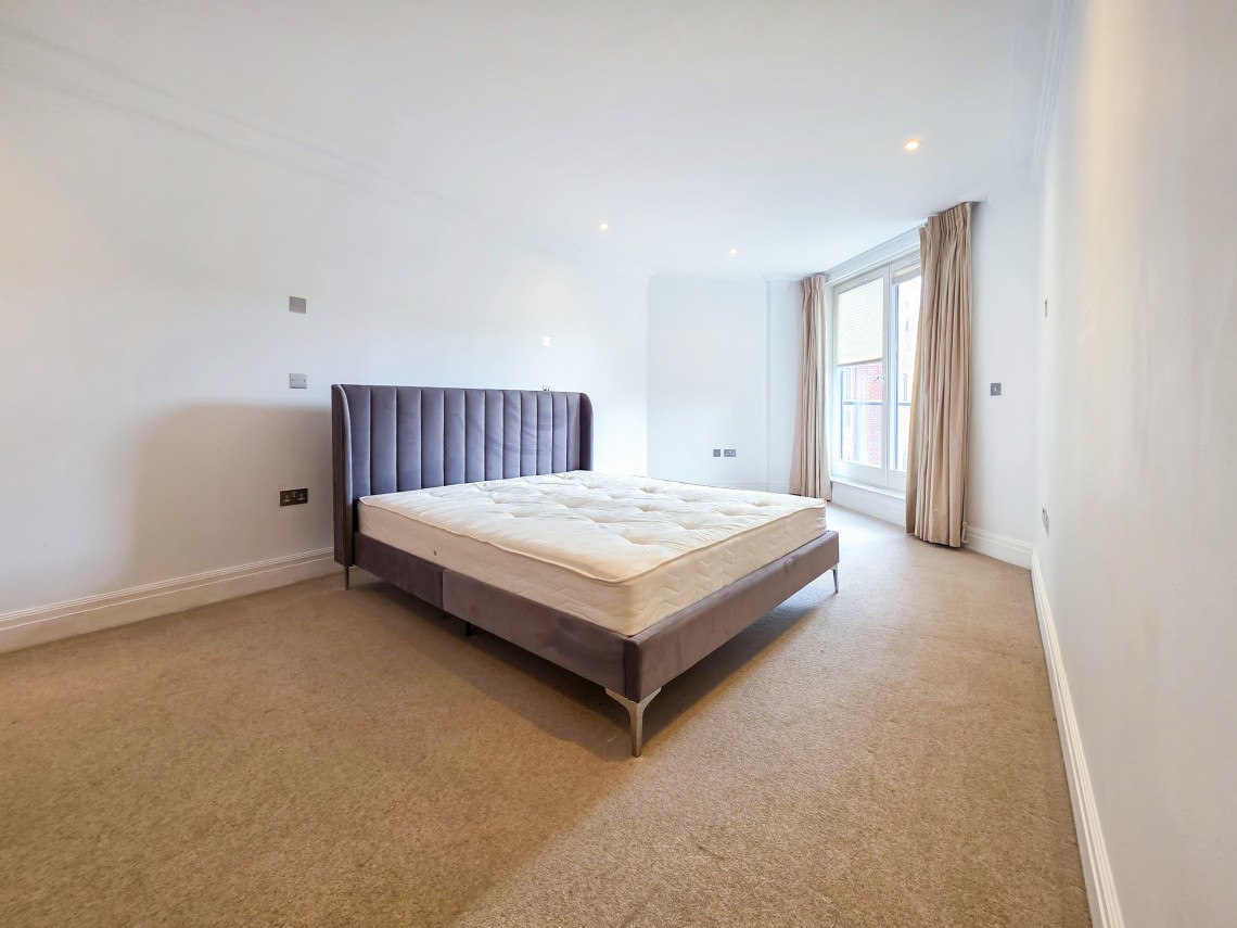 Images for Hodford Road, London