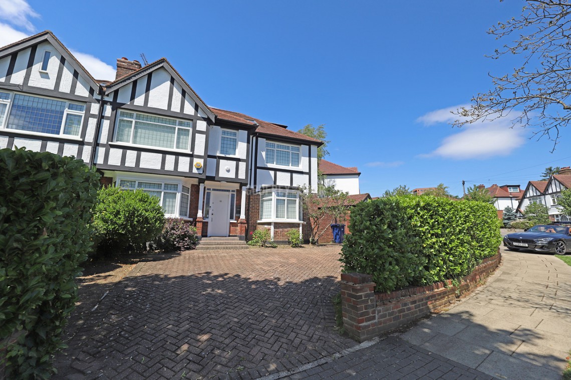 Images for Abbots Gardens, East Finchley