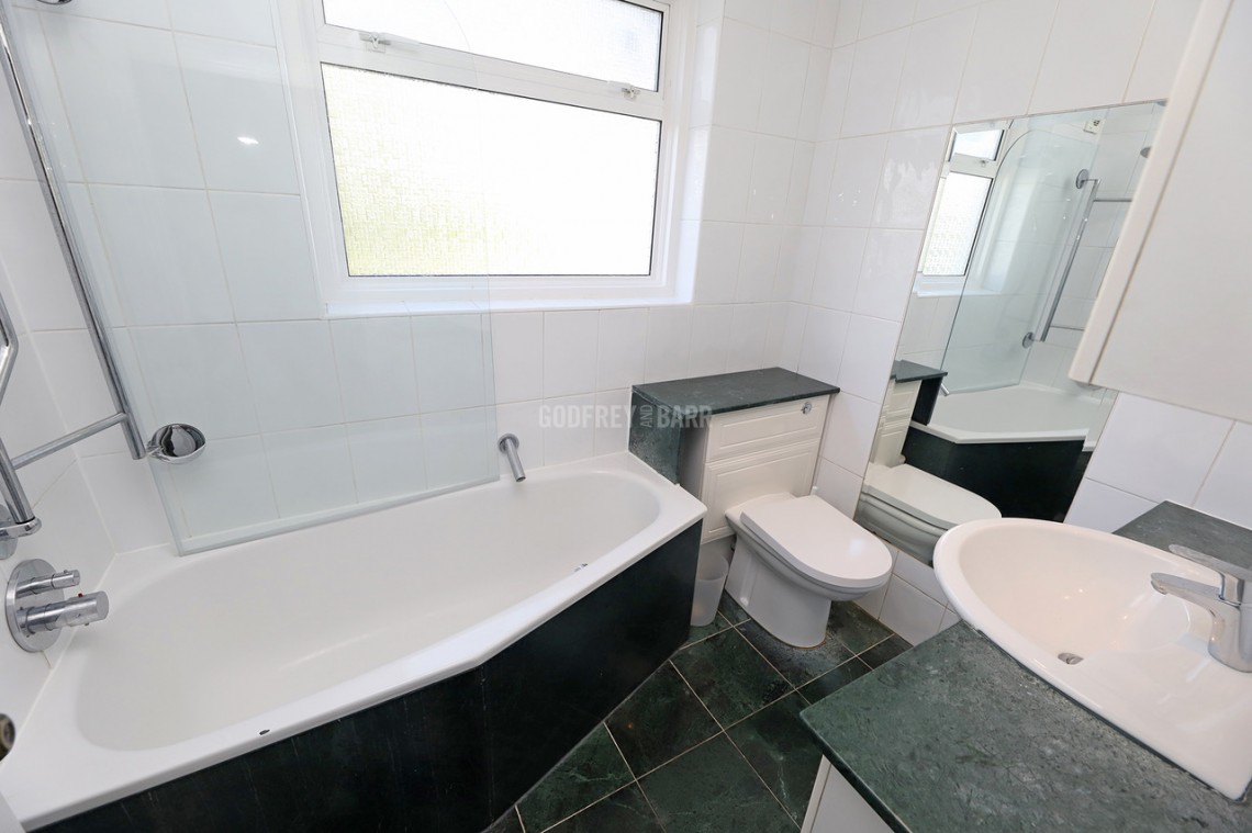 Images for Abbots Gardens, East Finchley