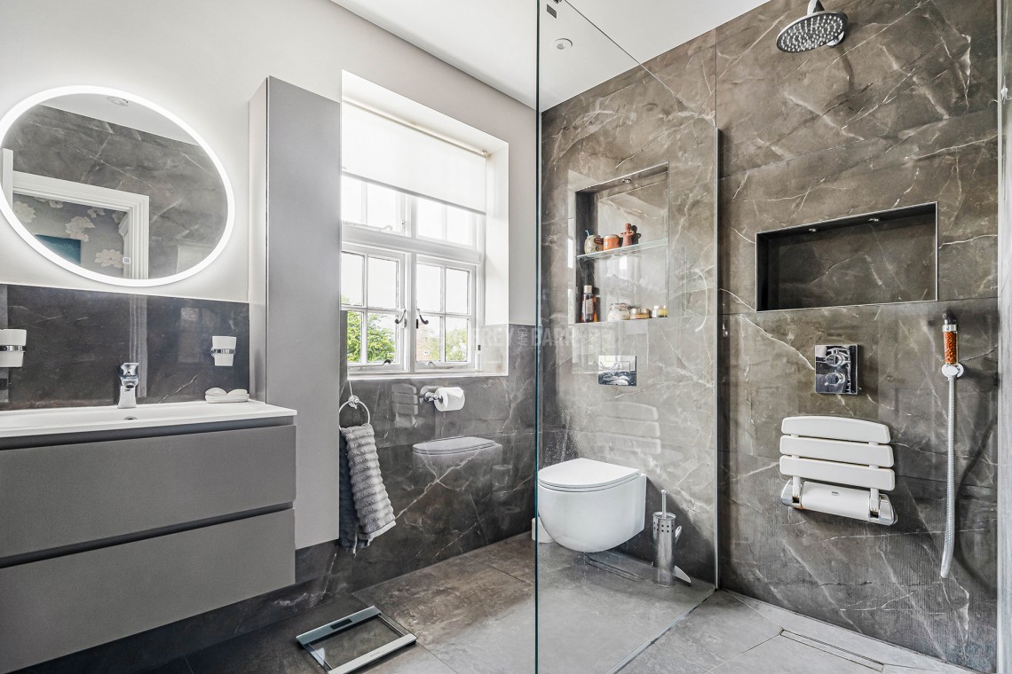 Images for Corringway, Hampstead Garden Suburb
