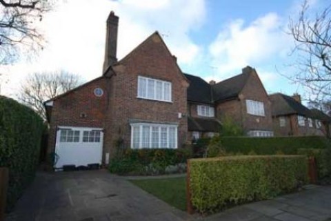 Litchfield Way, Hampstead Garden Suburb