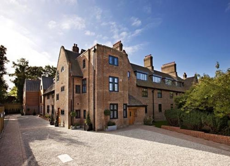 View Full Details for Wellgarth Manor, Hampstead Garden Suburb, NW11 7HS