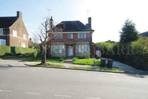 Gurney Drive, Hampstead Garden Suburb