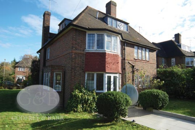View Full Details for Kingsley Way, Hampstead Garden Suburb, N2 OEW